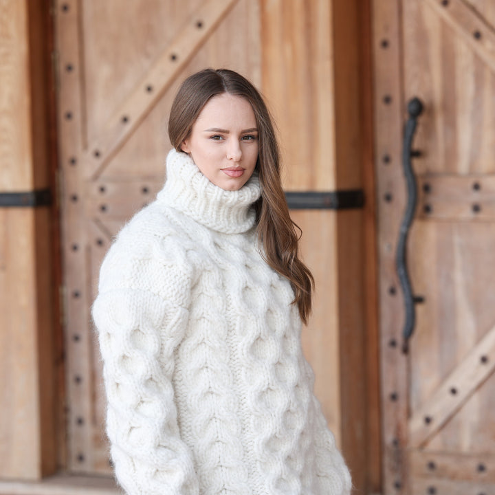Cream baby alpaca oversized chunky cable honeycomb knit turtleneck sweater T2422 photo 4