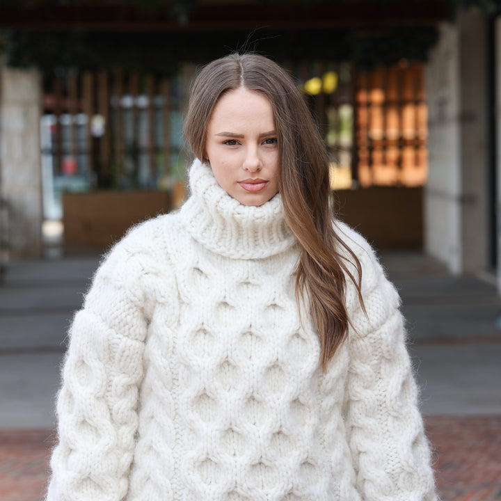 Cream baby alpaca oversized chunky cable honeycomb knit turtleneck sweater T2422 photo 8